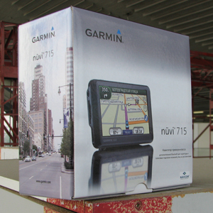 Автомобильный навигатор Garmin Nuvi 715