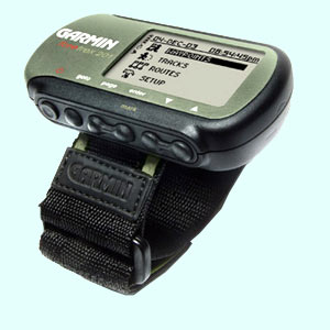 Спортивный GPS навигатор  Garmin Foretrex 201